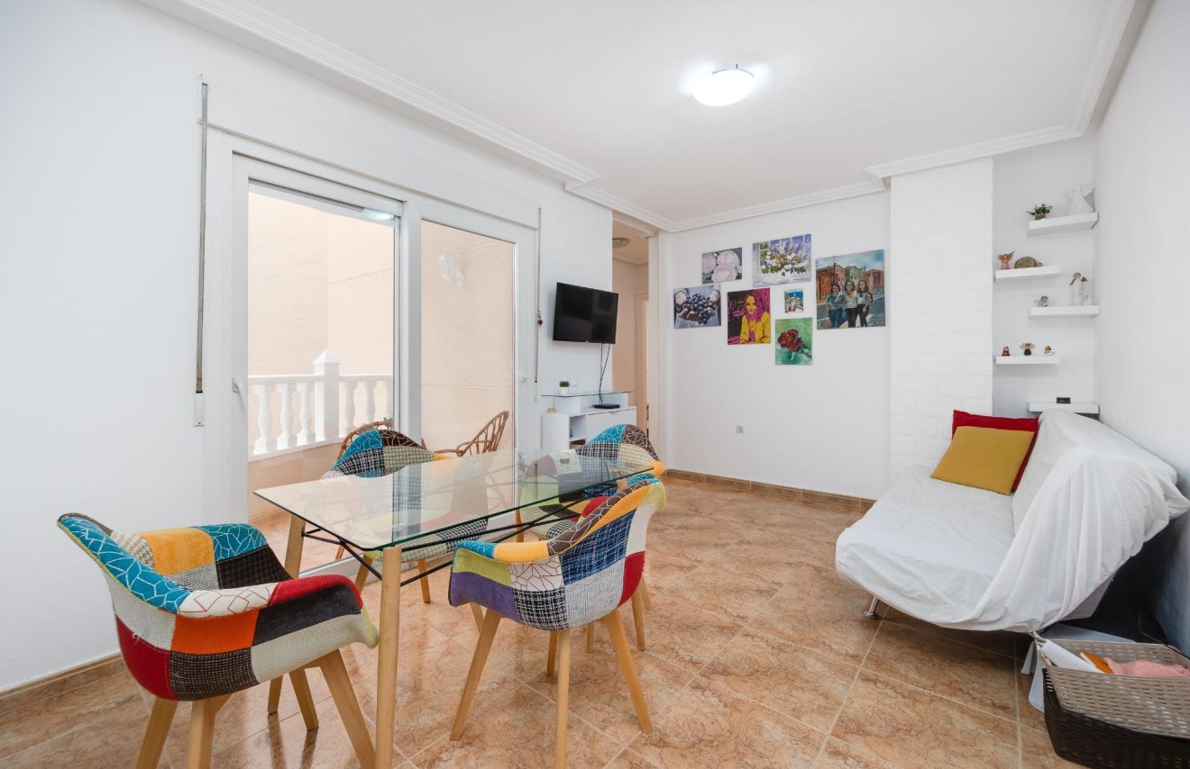 Resale - Apartamento - Torrevieja - Playa del Cura