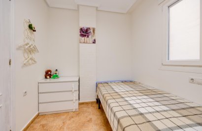 Resale - Apartamento - Torrevieja - Playa del Cura