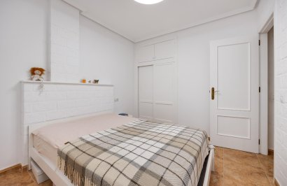 Resale - Apartamento - Torrevieja - Playa del Cura