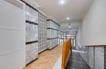 Resale - Apartamento - Torrevieja - Playa del Cura