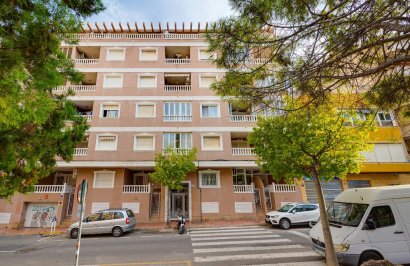 Resale - Apartamento - Torrevieja - Playa del Cura