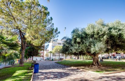 Resale - Apartamento - Torrevieja - Playa del Cura