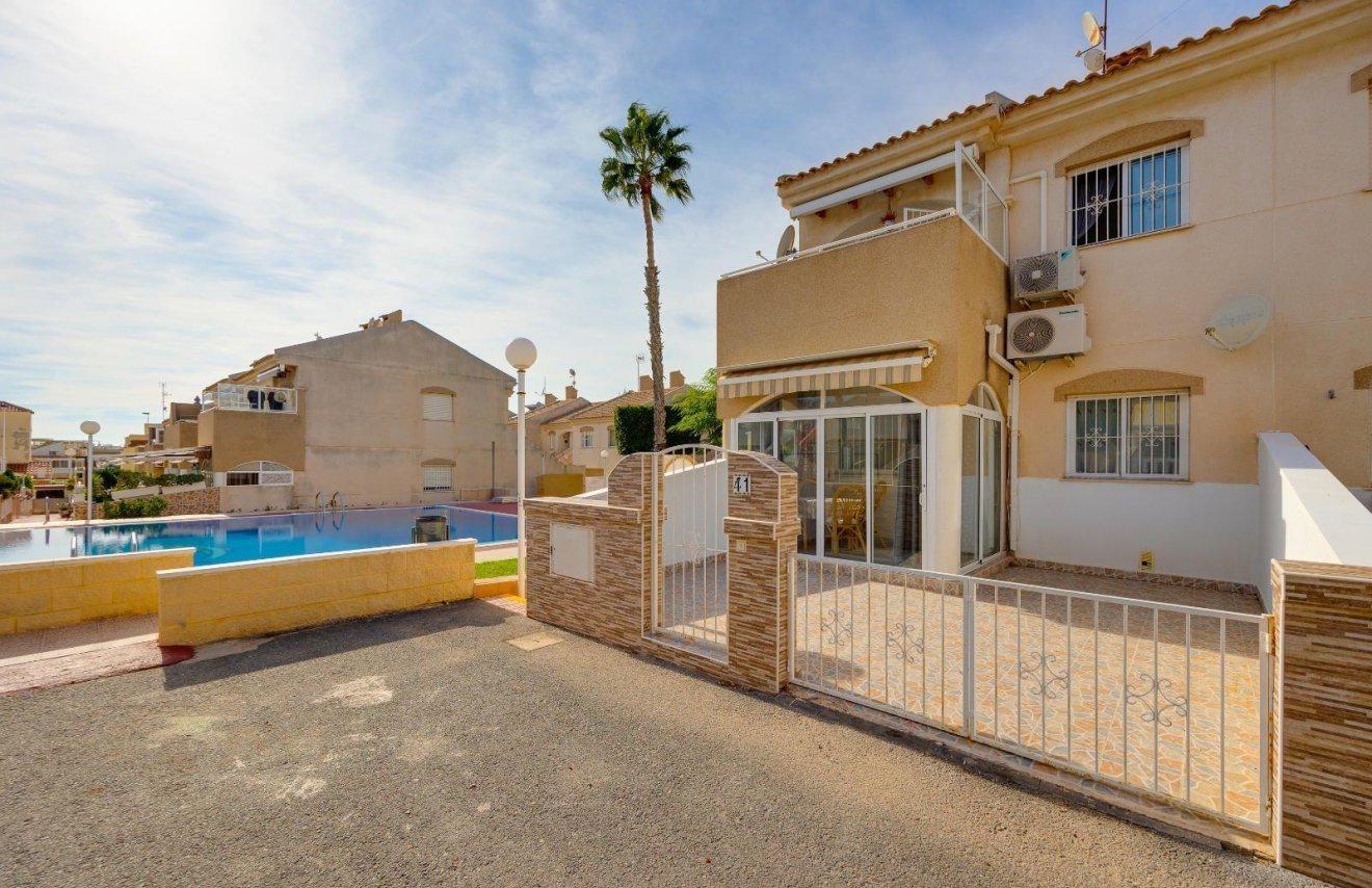 Reventa - Bungalow Planta Baja - Torrevieja - Aguas nuevas 2