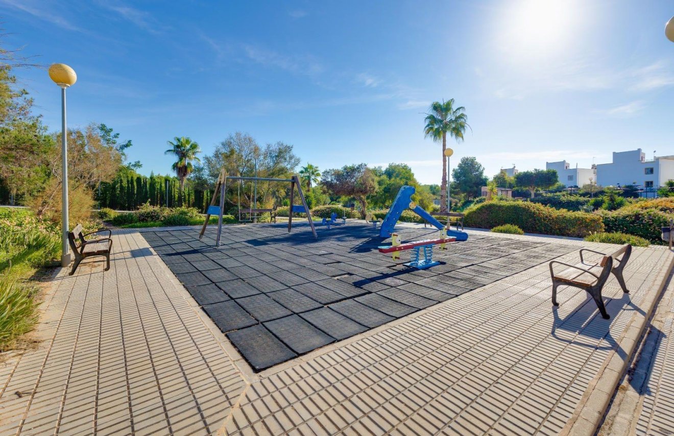 Resale - Bungalow Planta Alta - Orihuela Costa - Los Altos