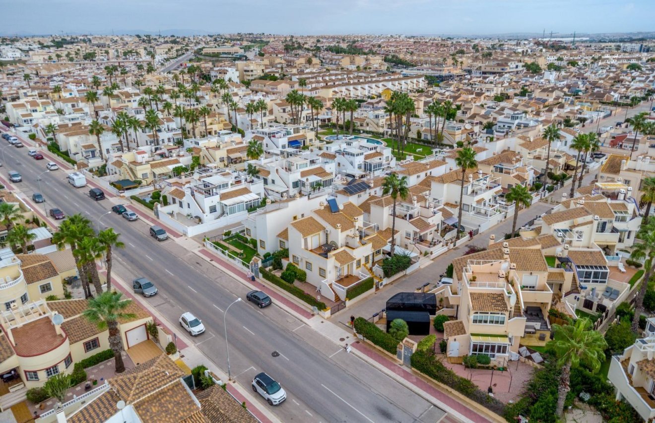 Resale - Townhouse - Orihuela Costa - Playa Flamenca