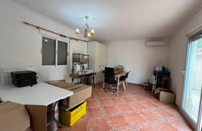 Resale - Villa - Dolores - CMNO. ESCORREDOR