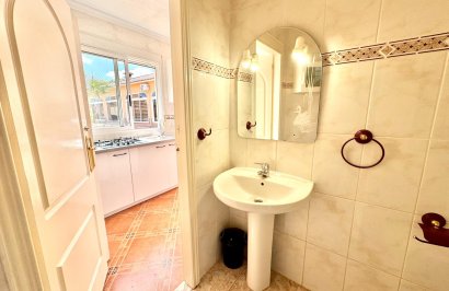 Resale - Villa - Dolores - CMNO. ESCORREDOR