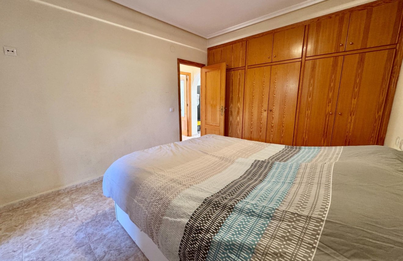 Resale - Villa - Dolores - CMNO. ESCORREDOR