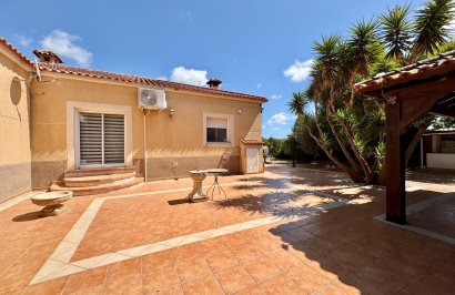 Resale - Villa - Dolores - CMNO. ESCORREDOR