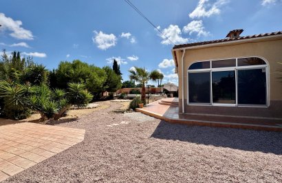 Resale - Villa - Dolores - CMNO. ESCORREDOR