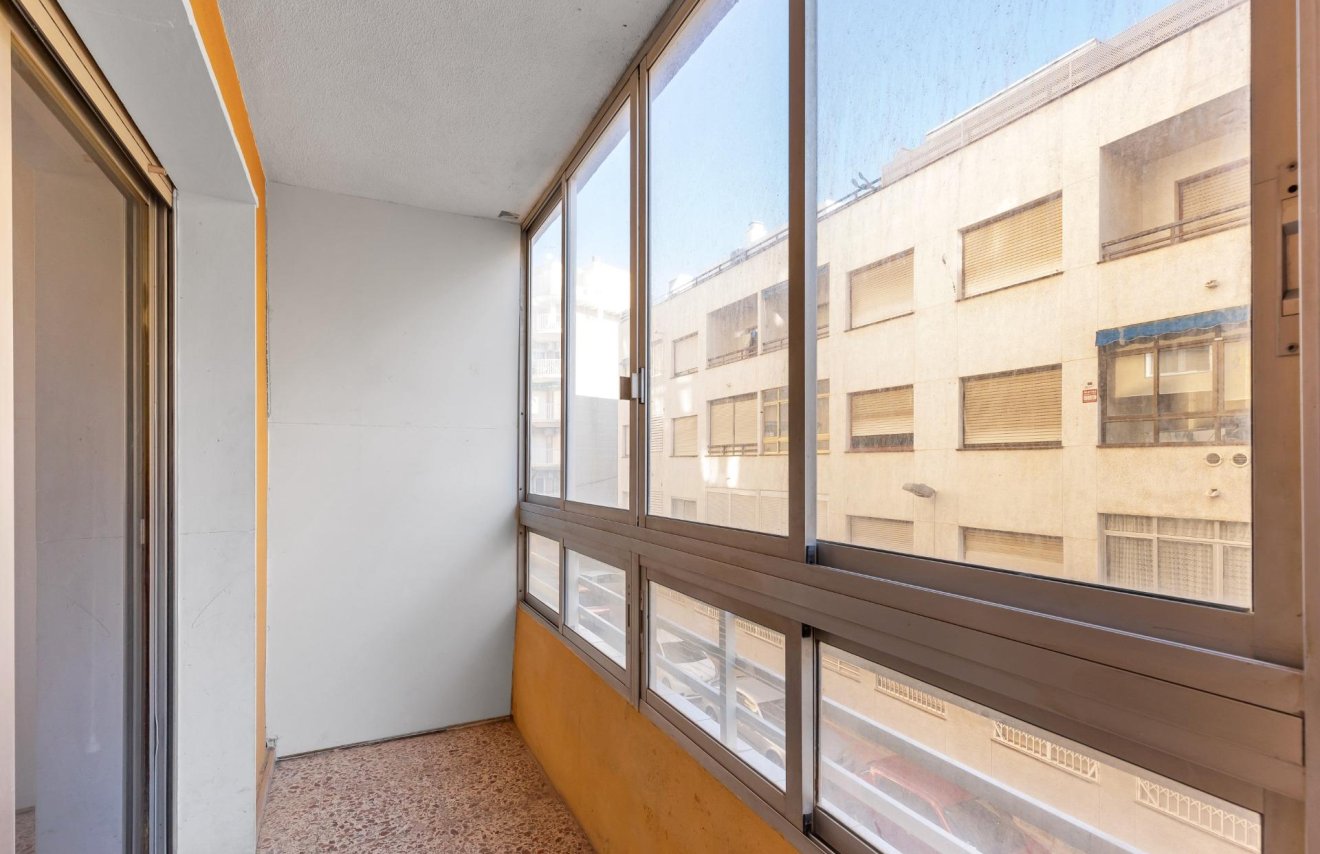 Resale - Apartamento - Torrevieja - Habaneras