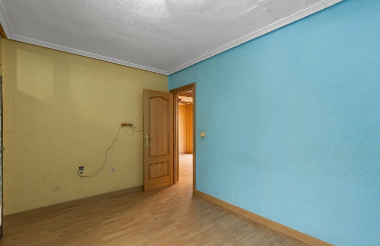 Resale - Apartamento - Torrevieja - Habaneras