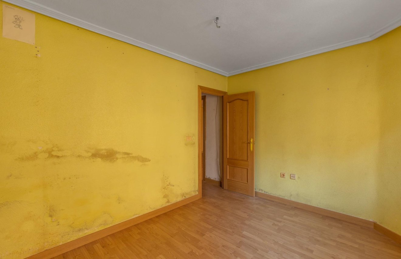 Resale - Apartamento - Torrevieja - Habaneras