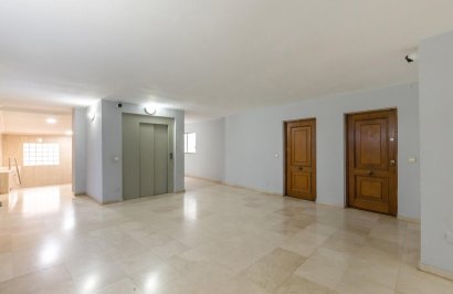 Resale - Apartamento - Torrevieja - Habaneras