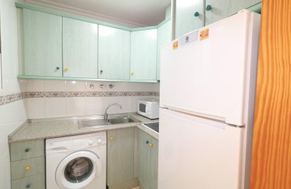 Resale - Apartamento - Torrevieja - Acequion