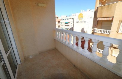 Resale - Apartamento - Torrevieja - Acequion