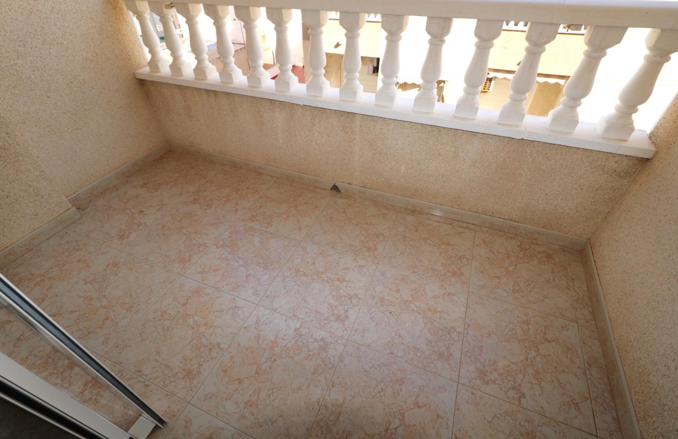 Resale - Apartamento - Torrevieja - Acequion