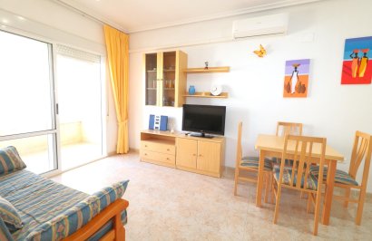 Resale - Apartamento - Torrevieja - Acequion