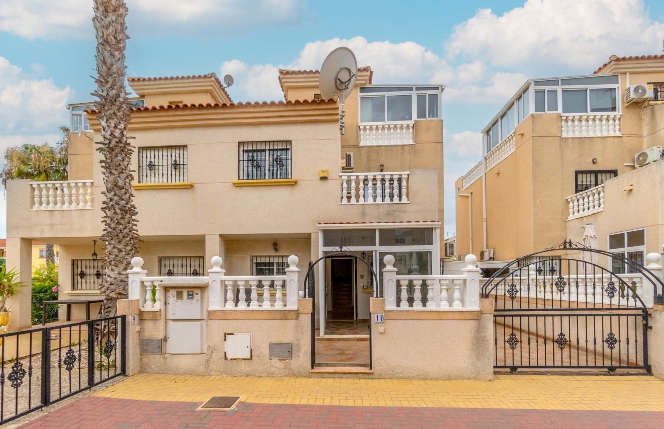 Resale - Townhouse - Torrevieja - La Siesta - El Salado - Torreta