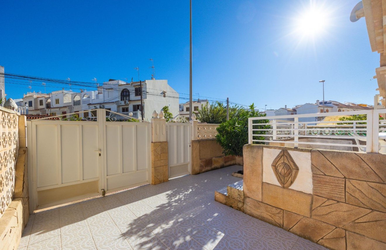 Revente - Planta baja - Torrevieja - Playa de los Locos