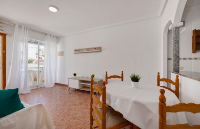 Revente - Planta baja - Torrevieja - Playa de los Locos