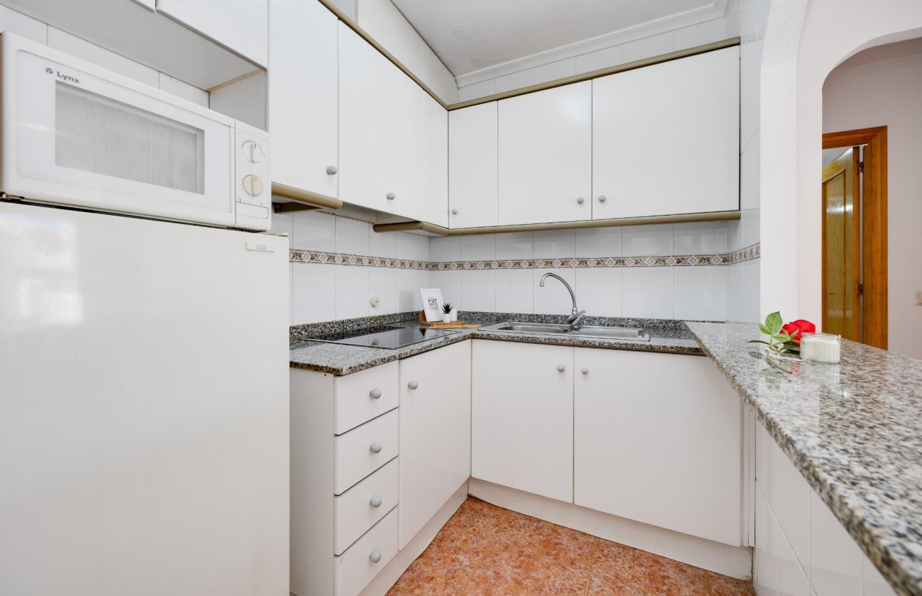 Revente - Planta baja - Torrevieja - Playa de los Locos