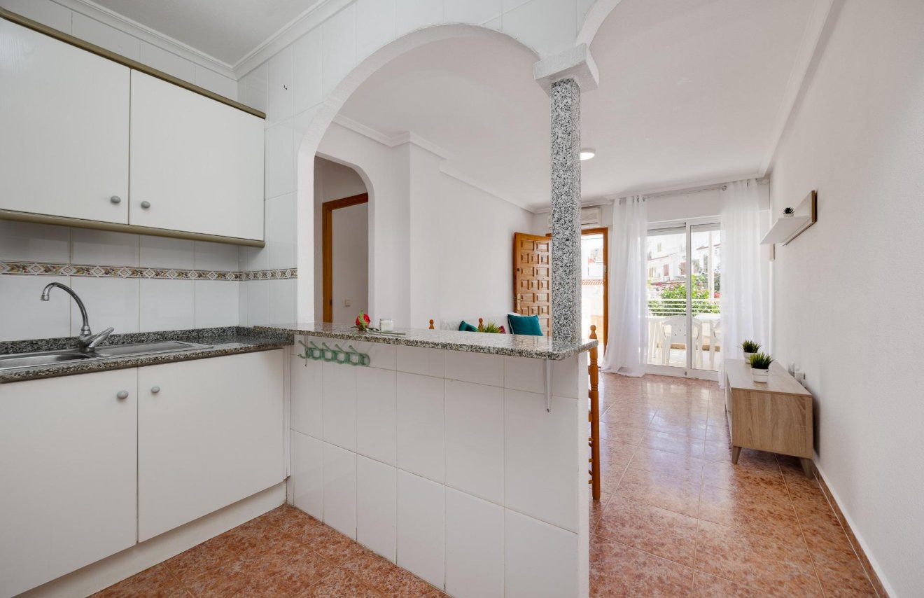 Revente - Planta baja - Torrevieja - Playa de los Locos