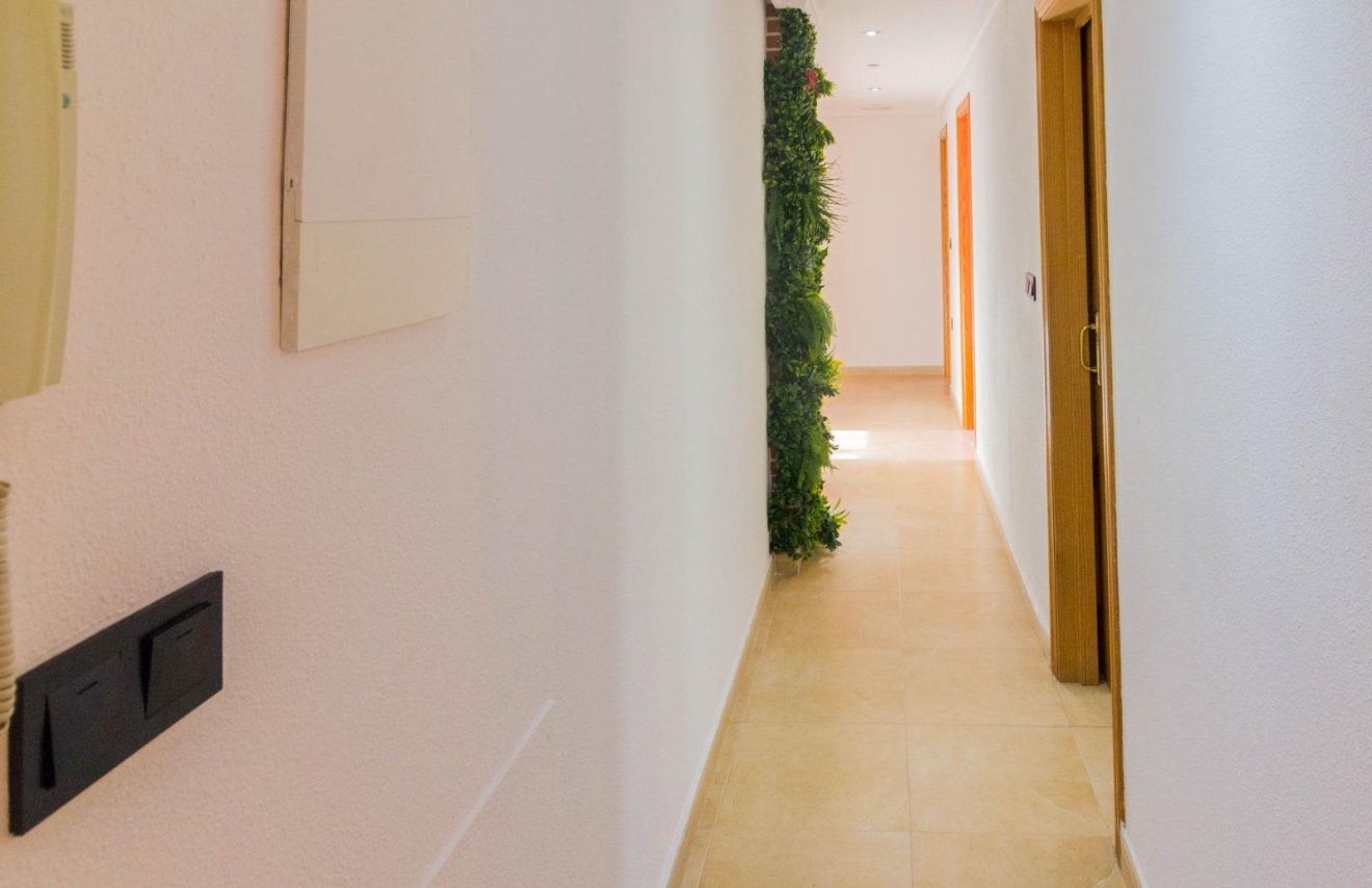 Resale - Casa Tipo Dúplex - Orihuela - Arneva