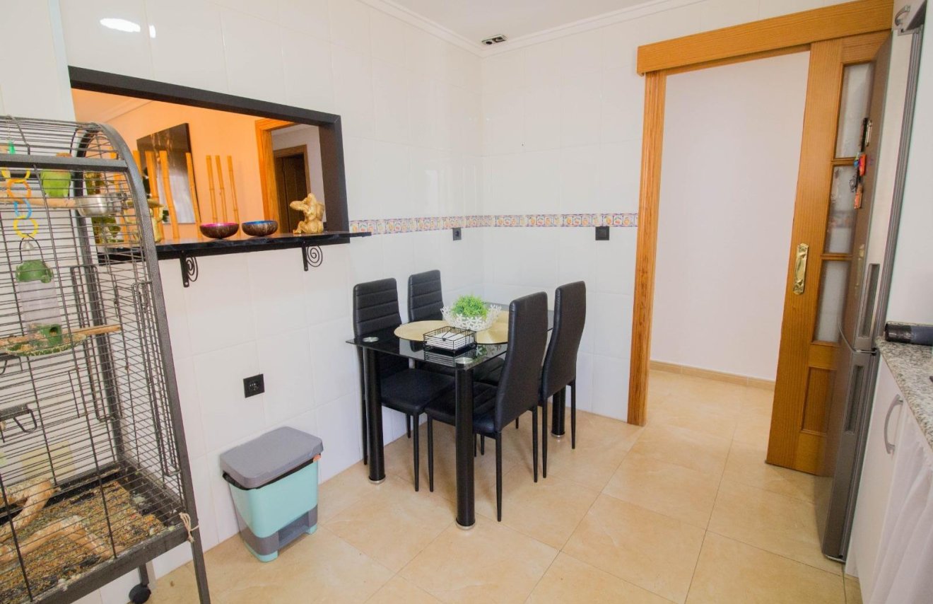 Resale - Casa Tipo Dúplex - Orihuela - Arneva