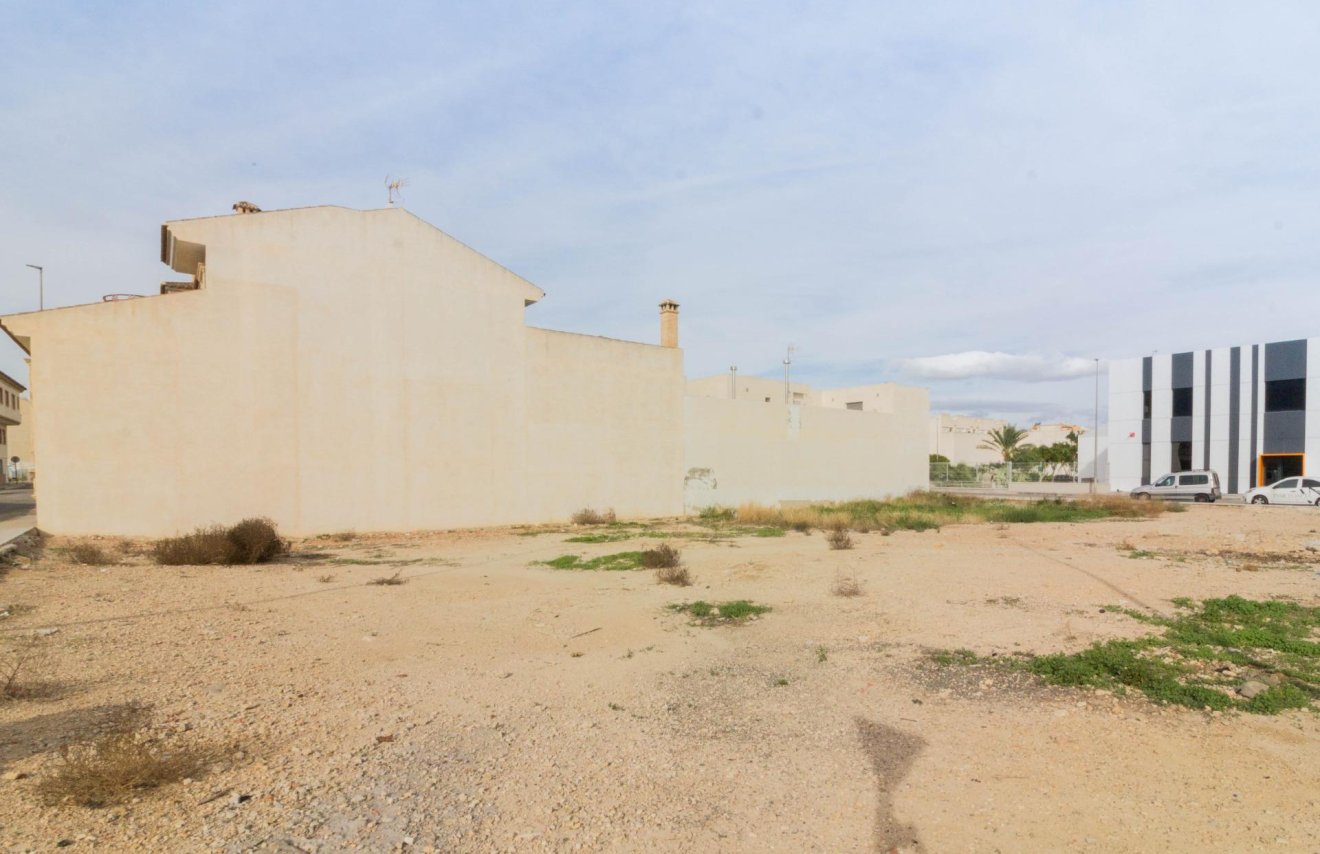 Reventa - Terreno urbano - Cox - Comunidad valenciana