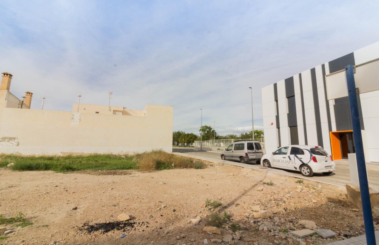 Reventa - Terreno urbano - Cox - Comunidad valenciana