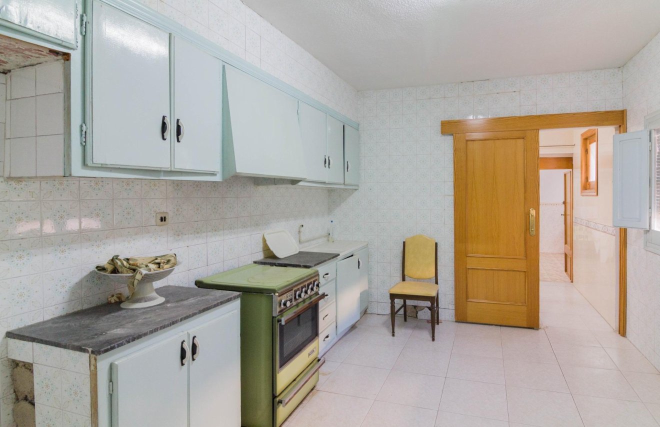 Resale - Casa - Redován - Pascual martinez