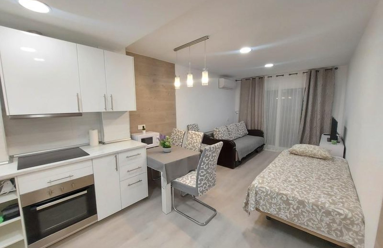 Revente - Apartamento - Torrevieja - Playa del Cura
