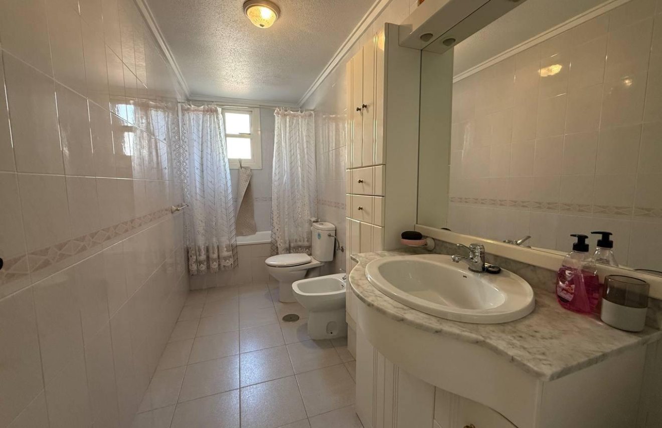 Resale - Piso - Torrevieja - Acequion