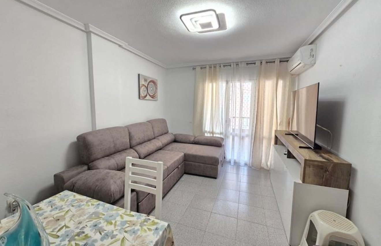 Reventa - Apartamento - Torrevieja - Playa del Cura
