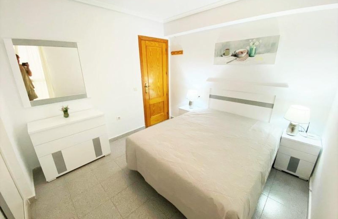 Reventa - Apartamento - Torrevieja - Playa del Cura