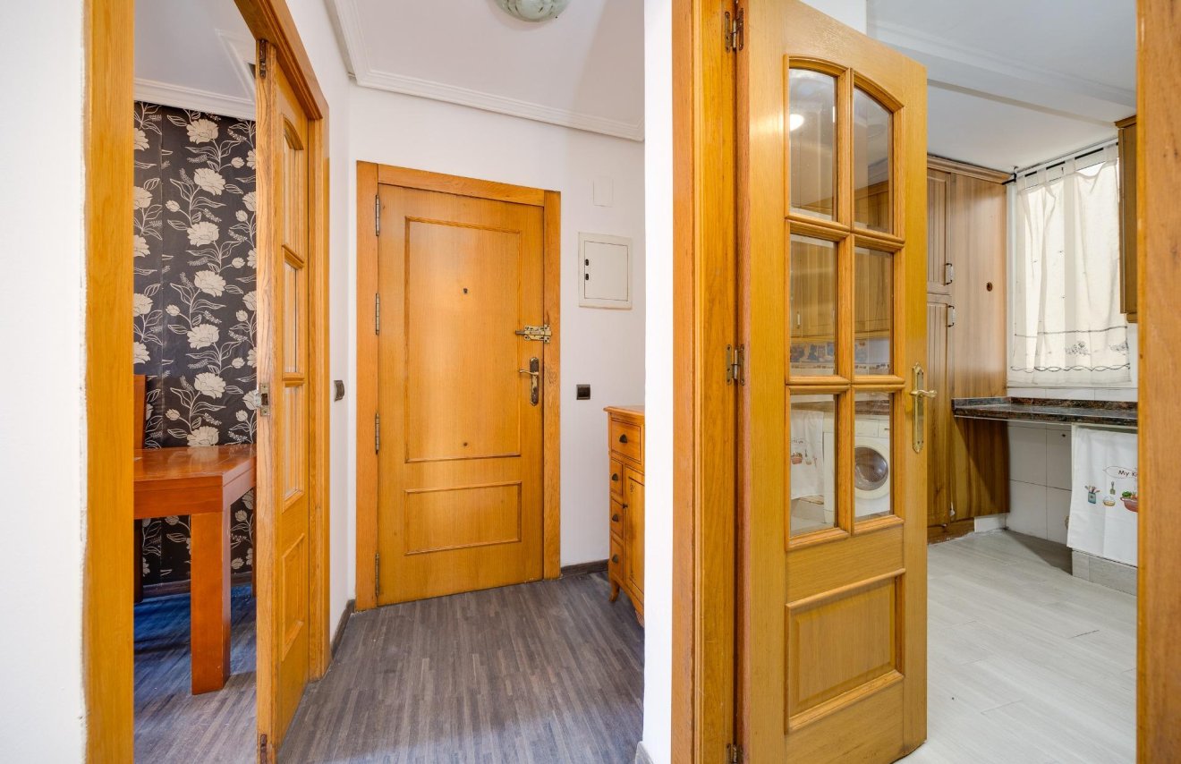 Revente - Apartamento - Torrevieja - Centro