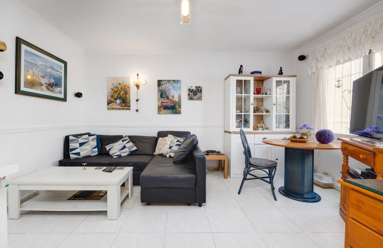 Revente - Villa - Torrevieja - Calas blanca