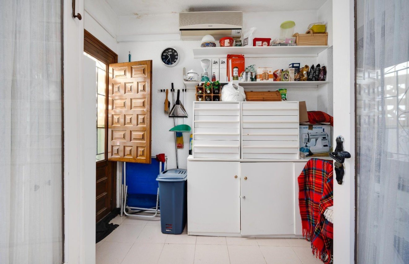 Revente - Villa - Torrevieja - Calas blanca