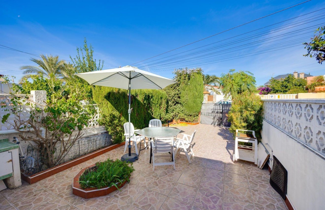 Revente - Villa - Torrevieja - Calas blanca