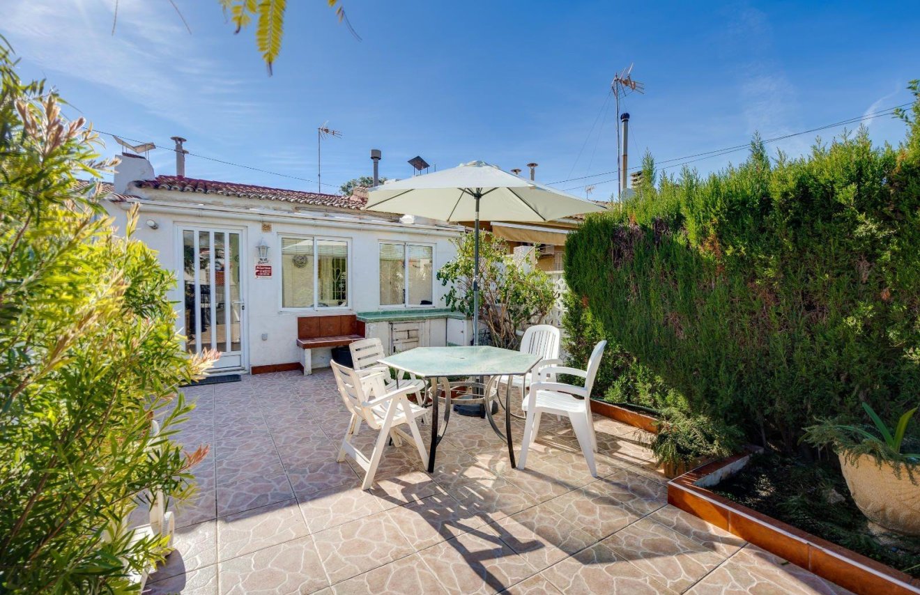 Revente - Villa - Torrevieja - Calas blanca