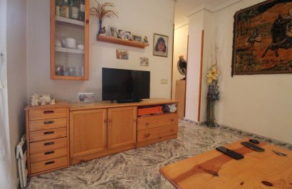 Resale - Apartamento - Torrevieja - Estacion de autobuses