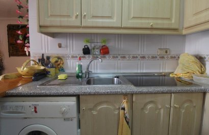 Resale - Apartamento - Torrevieja - Estacion de autobuses