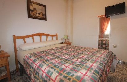 Resale - Apartamento - Torrevieja - Estacion de autobuses