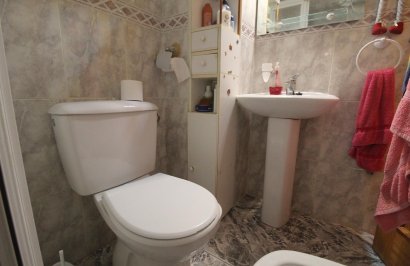 Resale - Apartamento - Torrevieja - Estacion de autobuses