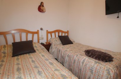 Resale - Apartamento - Torrevieja - Estacion de autobuses