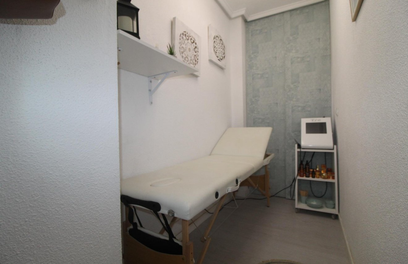 Reventa - Local comercial - Torrevieja - Centro