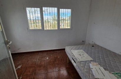 Revente - Finca rústica - Montesinos - LOS MONTESINOS