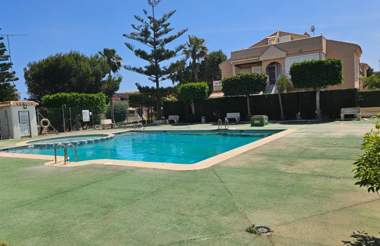 Reventa - Bungalow Planta Baja - Torrevieja - Torreblanca