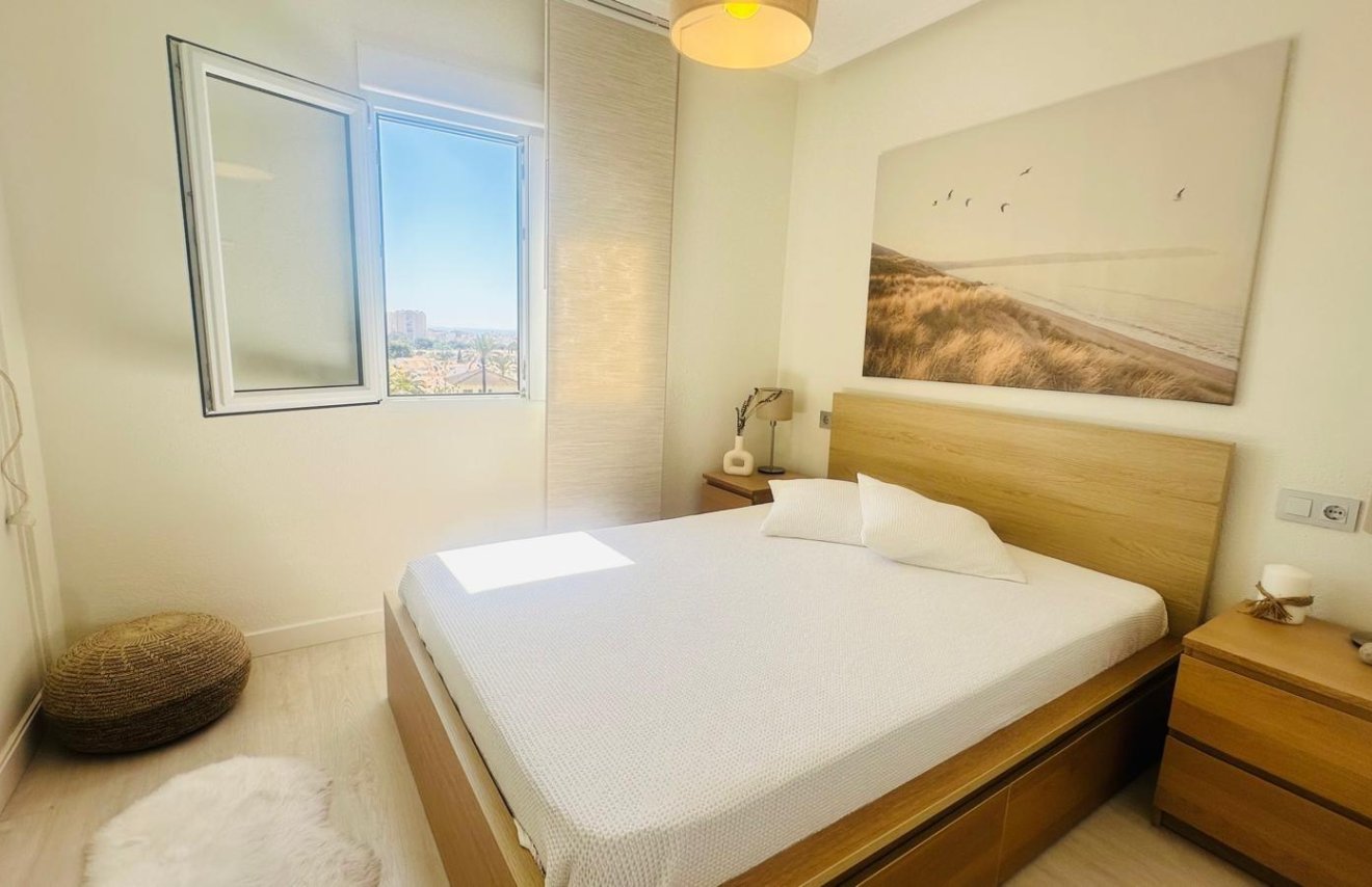 Resale - Piso - Torrevieja - Nueva Torrevieja